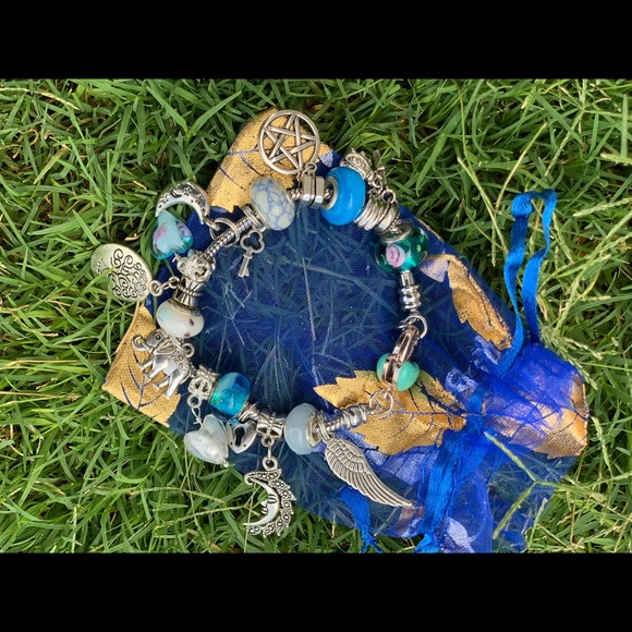 This BLUE BREEZE BRACELET is simple beautiful 💙😍 - Picture 2 of 10
